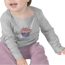 princesse de bébé avec la chemise de petit gâteau t-shirt