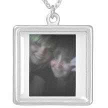 productions tay tay et de kaka pendentifs
