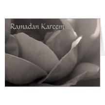 Ramadan Kareem - carte rose dans le b&w