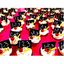 Répétition de petit gâteau de professeur sur l'arr photo sculpture