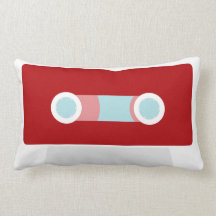 Rétro enregistreur à cassettes rouge oreiller