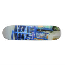 Rij van Blauwe Schommelstoelen Skate Decks