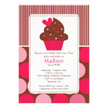 Rose Brown de petit gâteau d'amoureux d'invitation