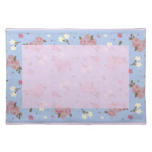 Roses roses sur l'arrière - plan de bleus layette set de table