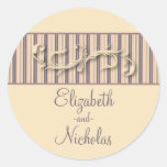 Rougissent le phoque de faire-part de mariage de F Autocollant Rond