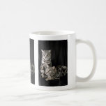 Shorthair britannique, chat tigré argenté tasse