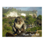Singe à la carte postale d'Uluwatu