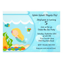Sirène dans un anniversaire de cuvette de poissons invitations
