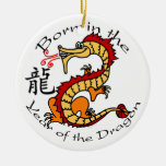 Soutenu par année de l'ornement de dragon