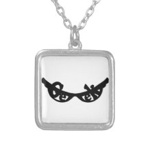 Spéc. de geek collier