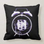 Squelette somnolent de rayon X sur le réveil - pou Coussin