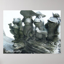 statue de grenouille posters