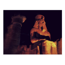 Statue de roi dans le temple de Louxor en Egypte p Cartes Postales