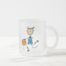 T-shirts et cadeaux bleus de basket-ball de filles tasse à café