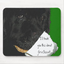 Tapis de souris de beignet de chien de Terre-Neuve