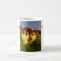 tasse avec les colleys rugueux