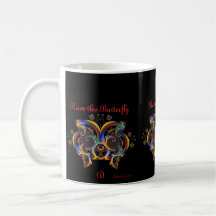 Tasse de café de papillon d'éloge