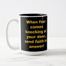 Tasse de café inspirée avec le lion
