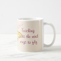 Tasse de papillon et de professeur fait sur comman