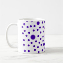 Tasse de pourpre de point de polka