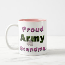 Tasse fière de grand-maman d'armée