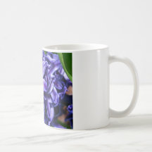 Tasse pourpre de jacinthe