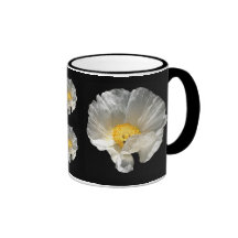 Tasses courbées de fleur