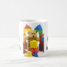 Ted construit une tasse anglaise de thé de château