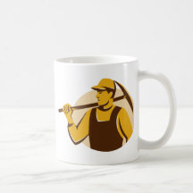 travailleur de mineur avec la hache de sélection r tasses à café