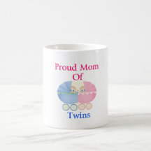 Trots Mamma van de Tweelingen van de Jongen/van he Mokken