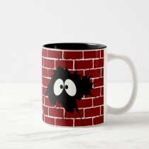 Trou dans la tasse de café de mur tasses