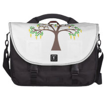 Uilen in een Boom van het Laburnum Laptop Tassen