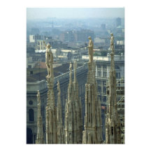 Une vue des statues placé sur le Duomo donnant sur Cartons D'invitation Personnalisés