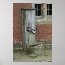 Vieille pompe à eau posters
