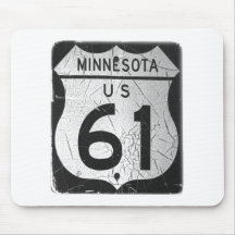 Vieux signe de la route 61 tapis de souris