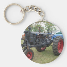 Vieux tracteur de moteur à gaz porte-clefs