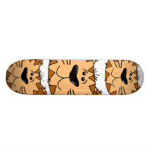 Visage de chat tigré de bande dessinée planches à roulettes