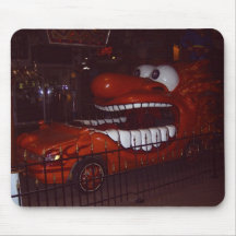 Voiture drôle tapis de souris