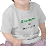 Voyou, dans la formation t-shirt