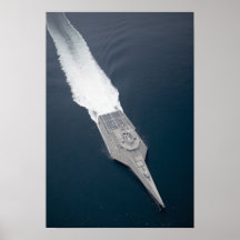 Vue aérienne du bateau de combat littoral affiches
