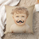 Recherche de moustaches coussins Toute personne