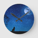 Recherche de loup et lune horloges Chien