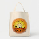 Recherche de saluez la salutation Le soleil