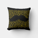 Recherche de moustache coussins Humour