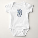 Recherche de voyageur bébé vêtements Montagnes
