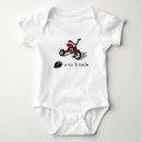 Recherche de tricycles bébé vêtements Mignon