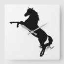 Recherche de cheval arabe horloges Animal