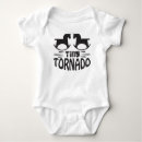 Recherche de tornades bébé vêtements Pour