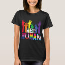 Zoek naar regenboog vlag tshirts Maand