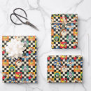 Recherche de caractère papier cadeau Motif
